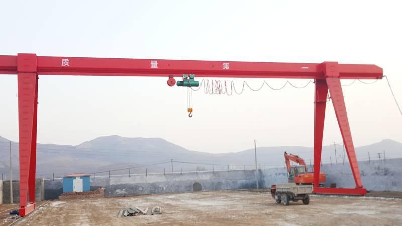 济南地轨行车起重机电动葫芦门式起重机10吨龙门吊厂家